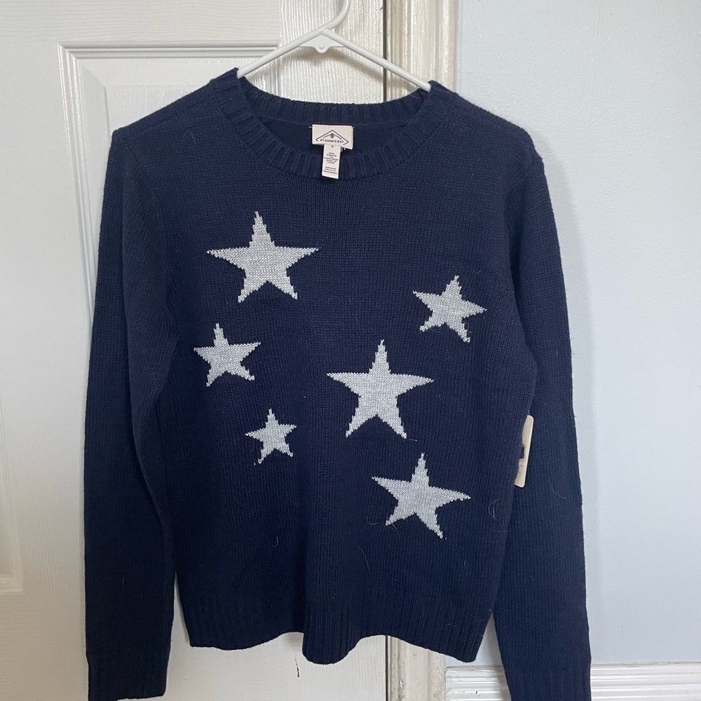 St. john bay Navy sweater w/ stars